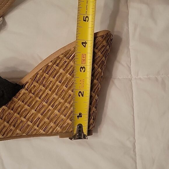 Wedge sandals from Aldo. Size 38 which it says is a 7 in US size - Picture 8 of 8